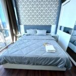 Kamar pertama apartemen 2br sophisticated surabaya di via tower ciputra world