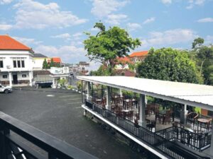 Enjoy open-air dining at Avila Ketapan Rame Hotel in Trawas