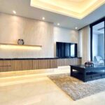 Tv media stylish 2br apartment arc100 di surabaya